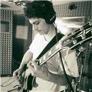 Professeur de musique ( guitare / basse )